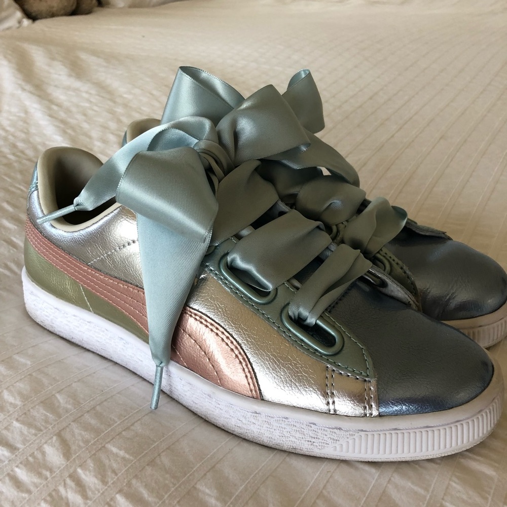 Puma womens Sneakers - Picture 2 of 6